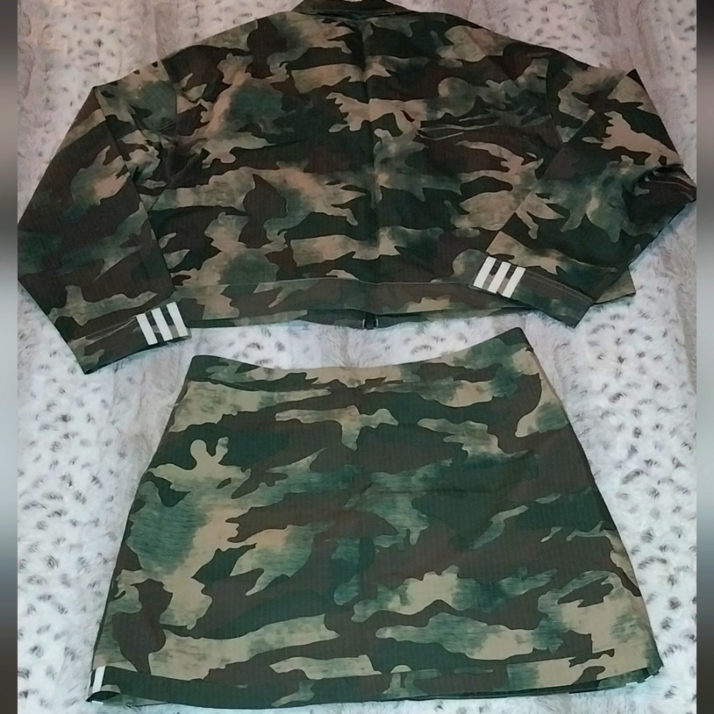 Adidas Camo Skirt Jacket Shirt Set - Picture 8 of 15